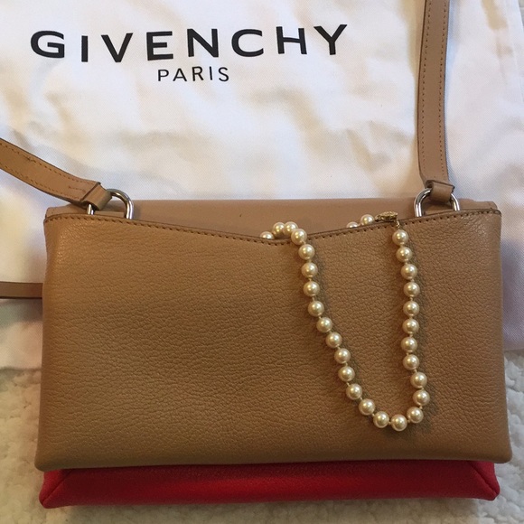 Givenchy calfskin duetto crossbody. Authentic. - Picture 4 of 8